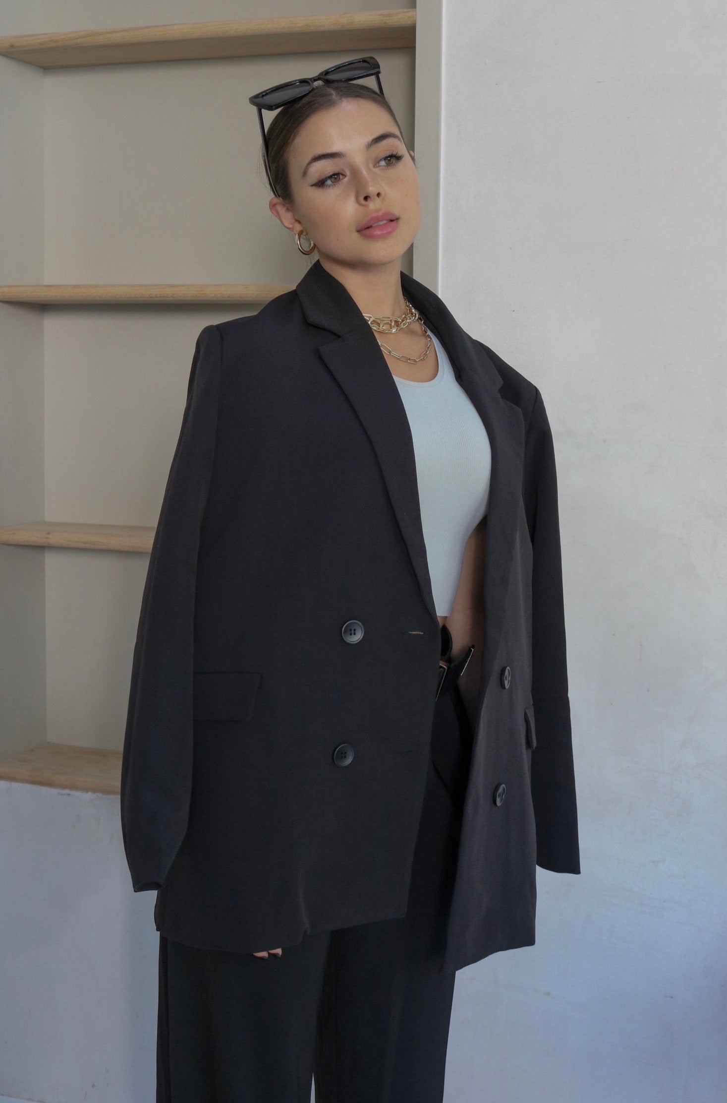 Woven Oversized Double Breasted Blazer in Black. Scarlette The Label, online fashion boutique for women.